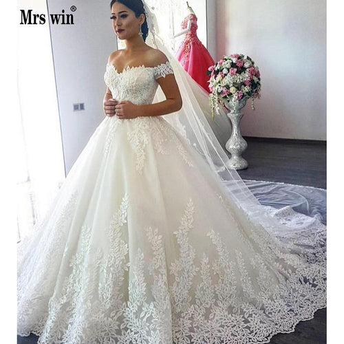 Luxury Lace Boat Neck Ball Gown Wedding Dresses